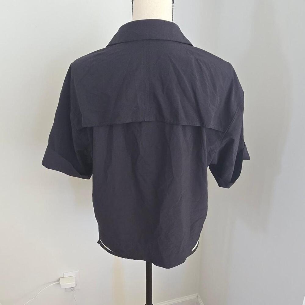 Athleta black button up shirt with pockets in a S - Picture 2 of 7